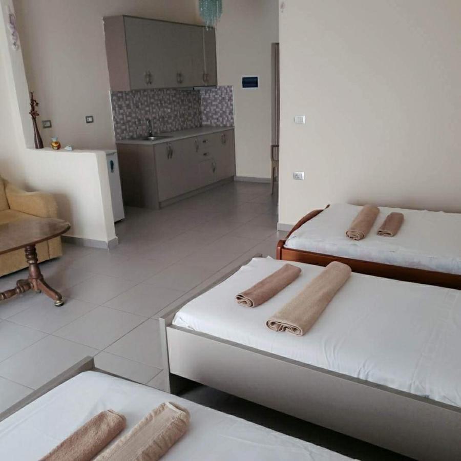 Riviera Rooms Sarandë Exterior foto